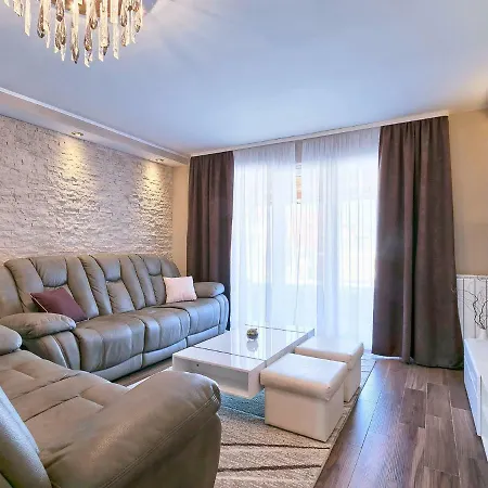 Luki Holiday home Umag